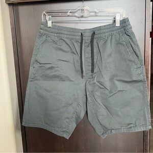 VGUC Men’s Hollister heavy cotton shorts.